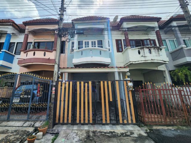 ขายทาวน์โฮม/ทาวน์เฮ้าส์